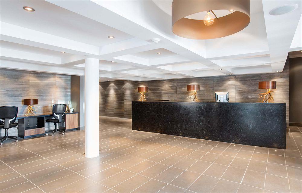 Sandman Hotel Вернон Экстерьер фото